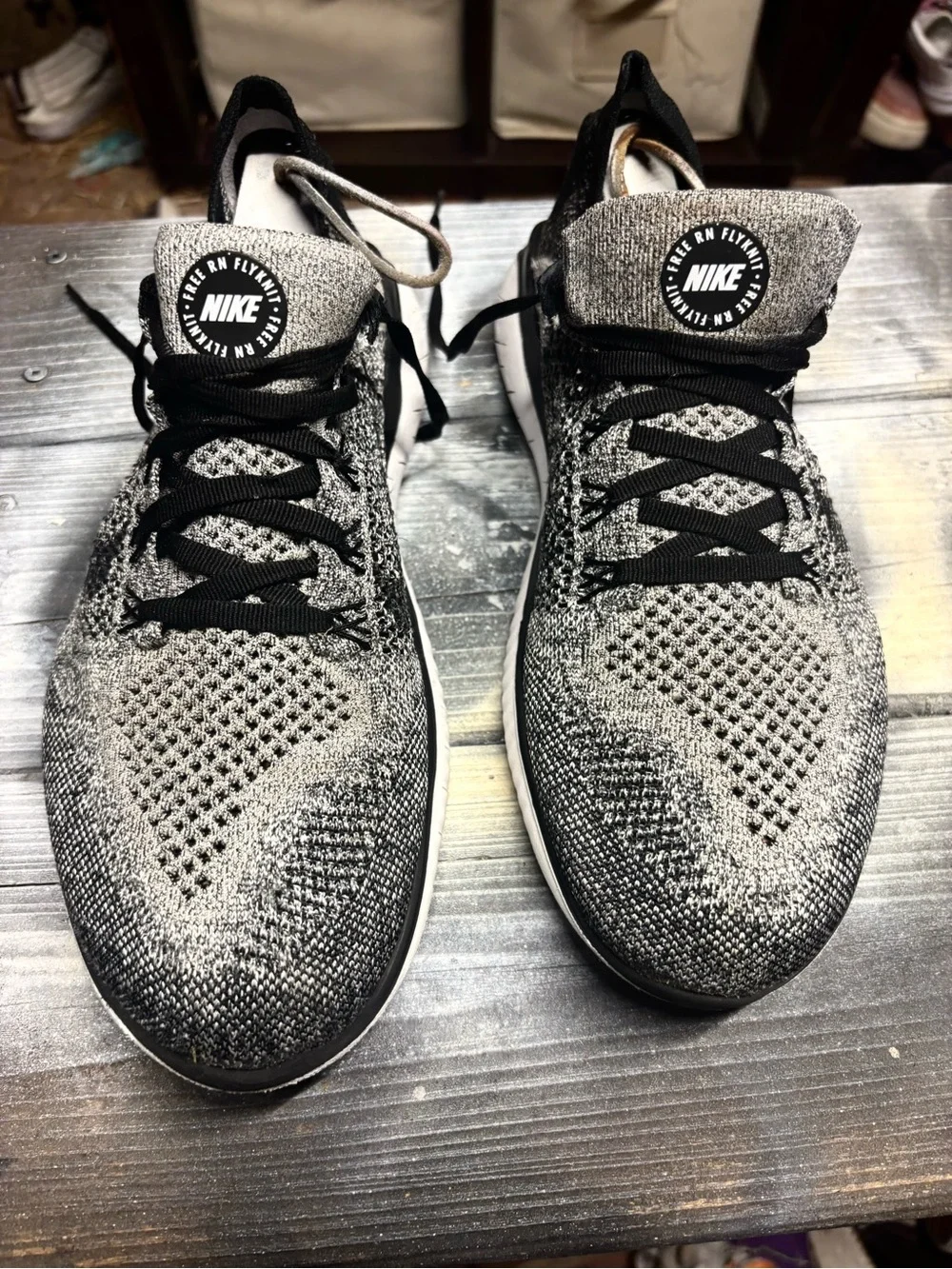 Nike Men’s Flyknit Athletic Shoes — Black & Gray Size 10